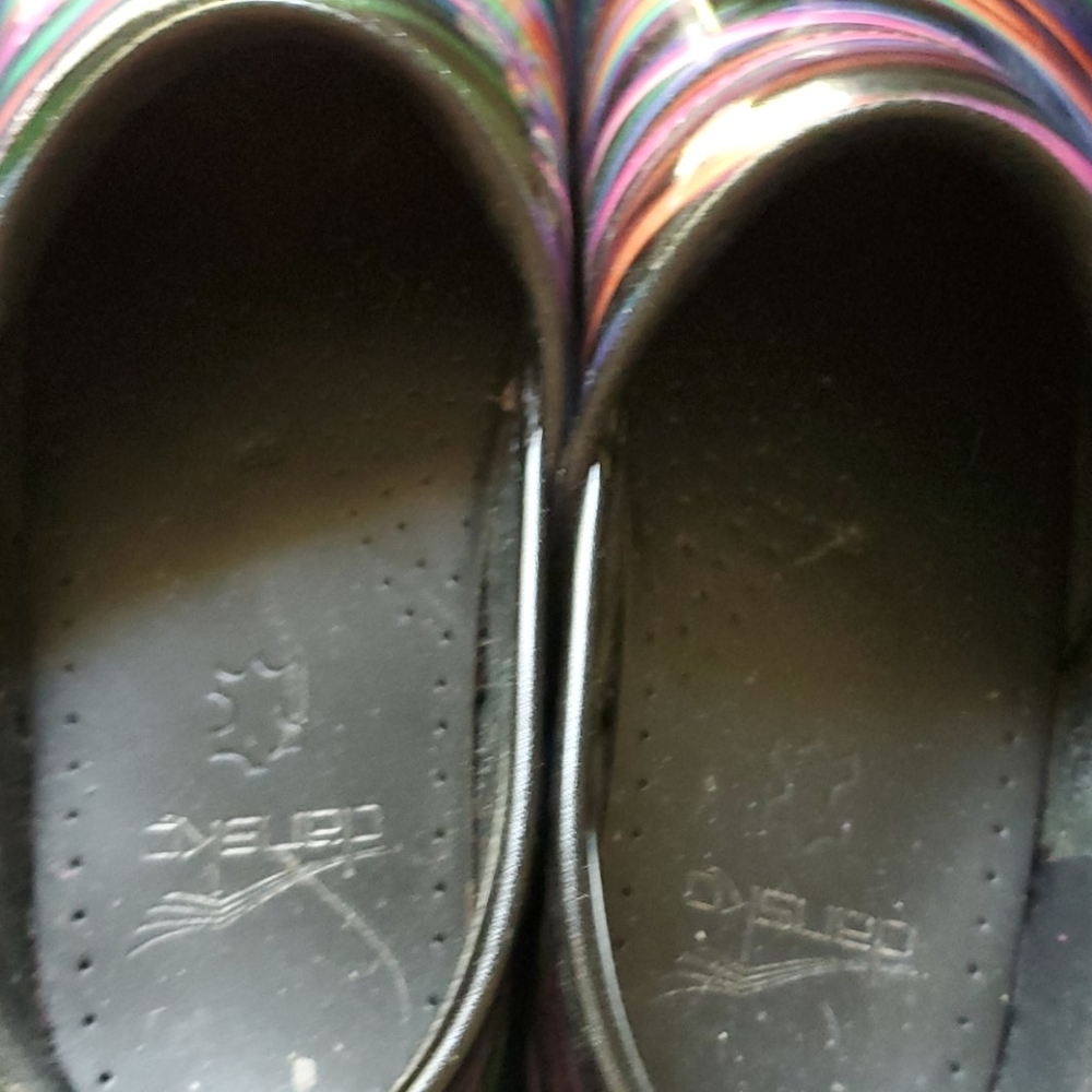 Shoes - Picture 3 of 4